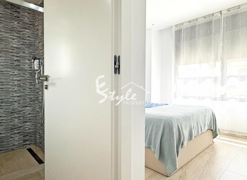 Resale - Villa - Orihuela-Costa - Villamartin