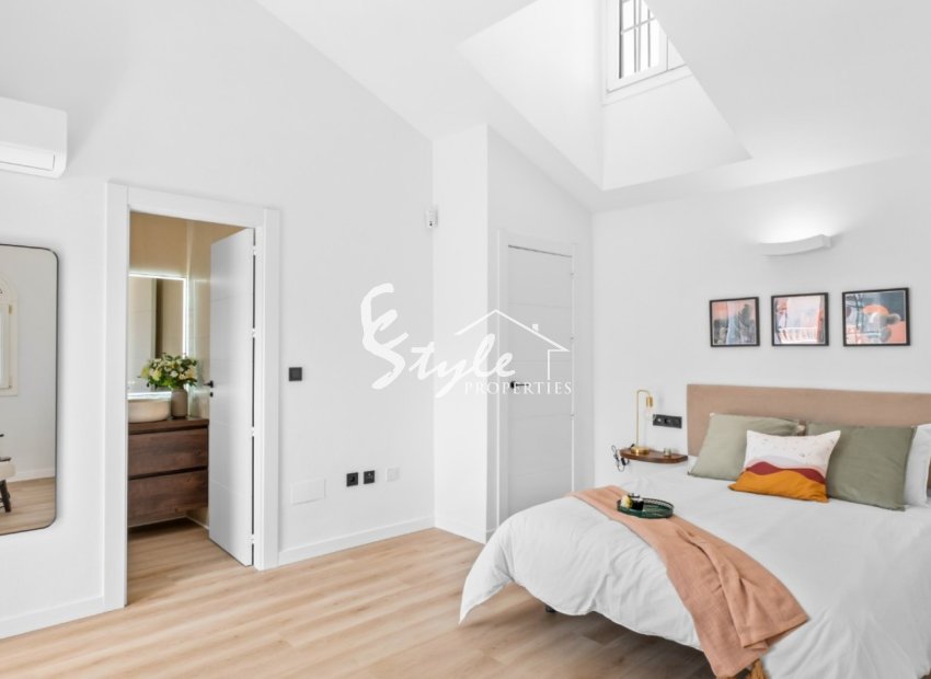 Resale - Villa - Orihuela-Costa - Villamartin
