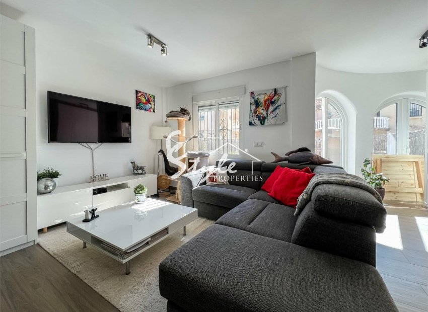Resale - Villa - Orihuela-Costa - Villamartin