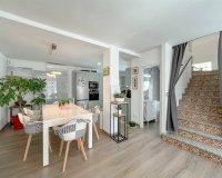 Resale - Villa - Orihuela-Costa - Villamartin