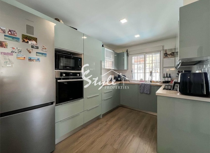 Resale - Villa - Orihuela-Costa - Villamartin