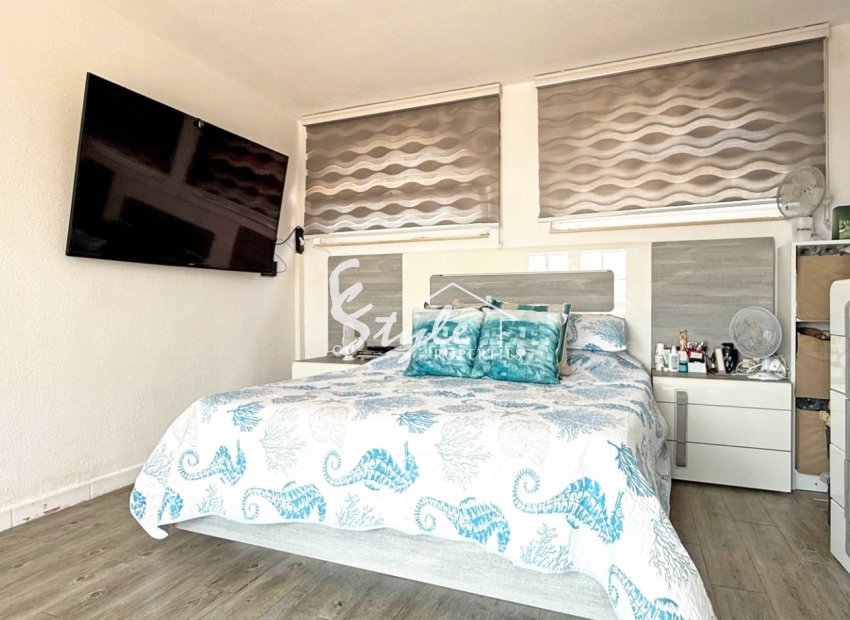Resale - Villa - Orihuela-Costa - Villamartin