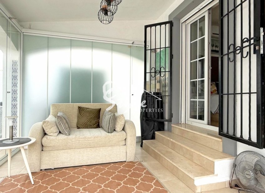 Resale - Villa - Orihuela-Costa - Villamartin