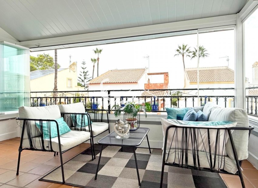 Resale - Villa - Orihuela-Costa - Villamartin