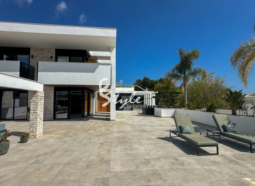 Resale - Villa - Orihuela-Costa - Villamartin