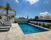 Resale - Villa - Orihuela-Costa - Villamartin