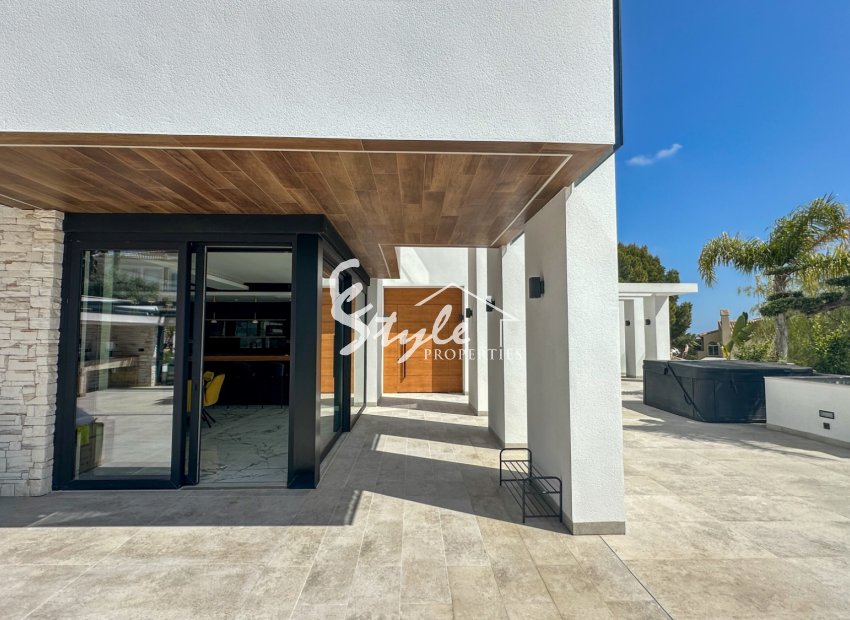 Resale - Villa - Orihuela-Costa - Villamartin