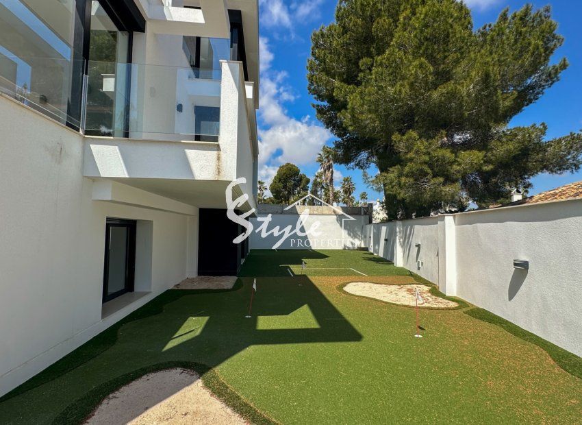Resale - Villa - Orihuela-Costa - Villamartin