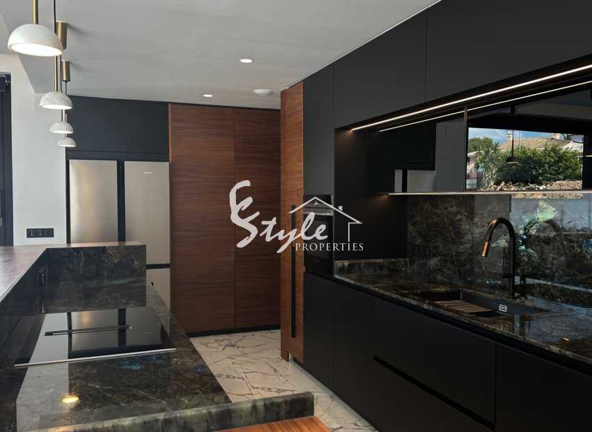 Resale - Villa - Orihuela-Costa - Villamartin