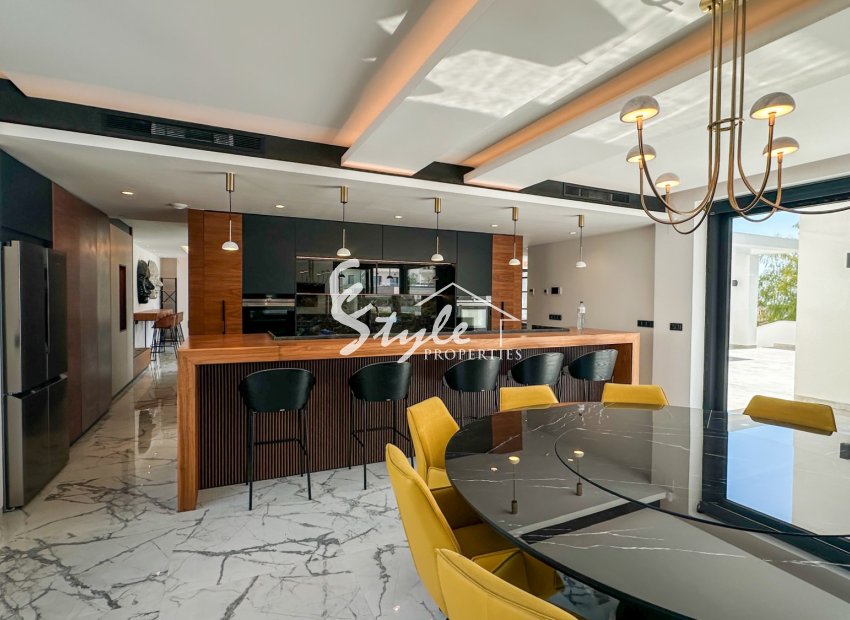 Resale - Villa - Orihuela-Costa - Villamartin