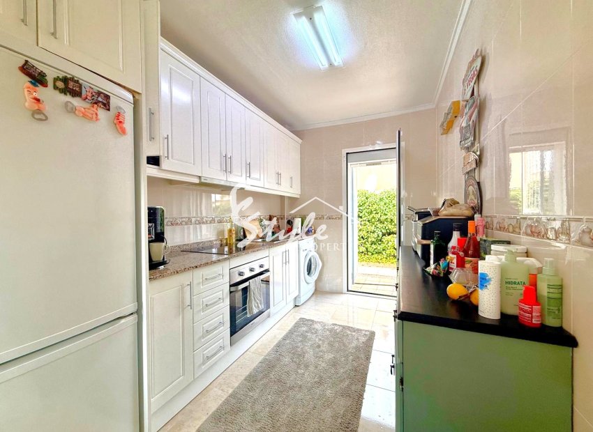 Resale - Villa - Orihuela-Costa - Villamartin