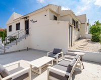 Resale - Villa - Orihuela-Costa - Villamartin