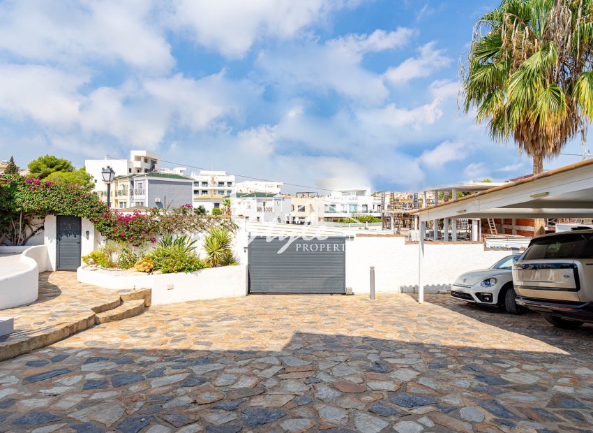 Resale - Villa - Orihuela-Costa - Villamartin