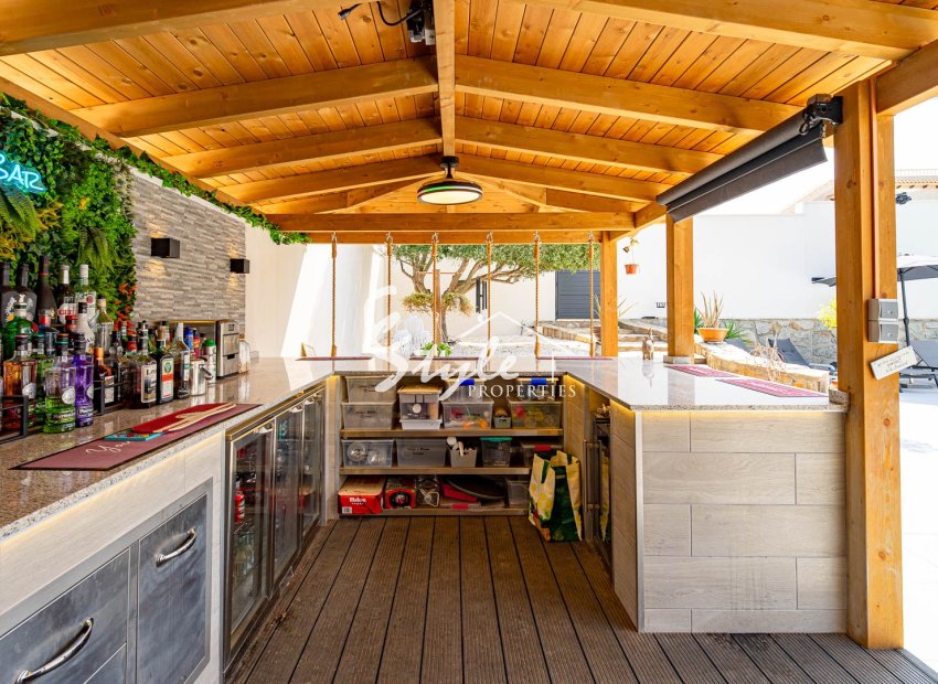 Resale - Villa - Orihuela-Costa - Villamartin