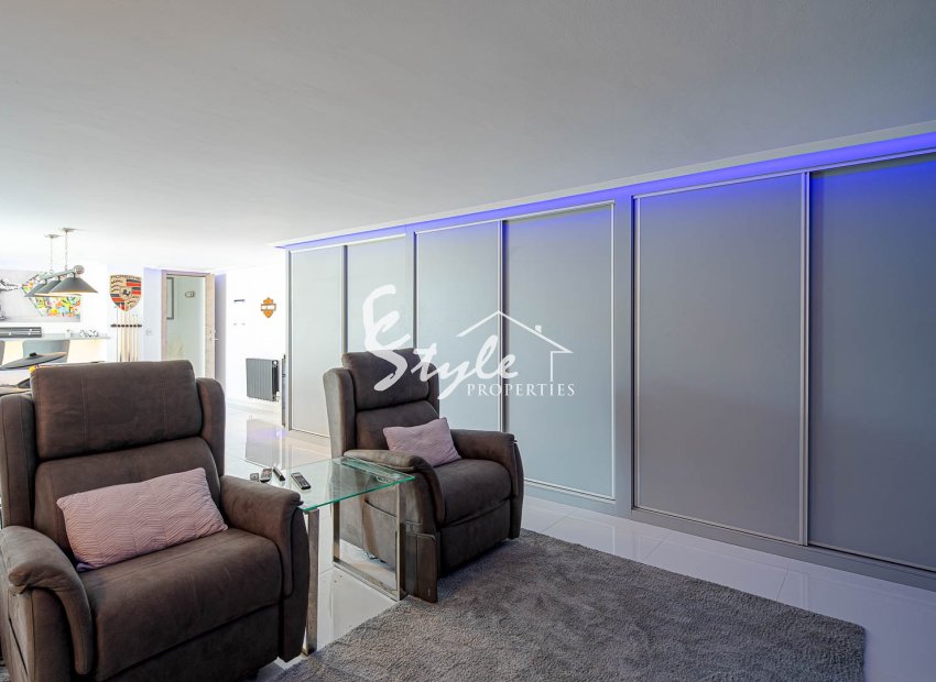 Resale - Villa - Orihuela-Costa - Villamartin