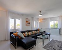 Resale - Villa - Orihuela-Costa - Villamartin