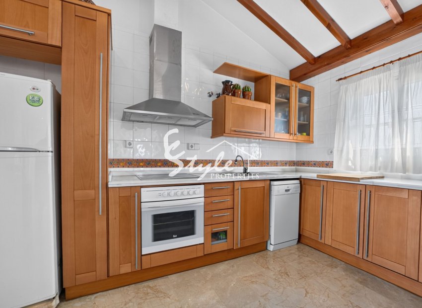 Resale - Villa - Orihuela-Costa - Villamartin
