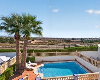 Resale - Villa - Orihuela-Costa - Villamartin