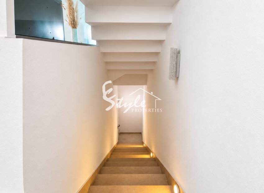 Resale - Villa - Orihuela-Costa - Villamartin