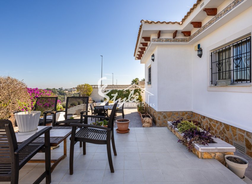 Resale - Villa - Orihuela-Costa - Villas Andrea
