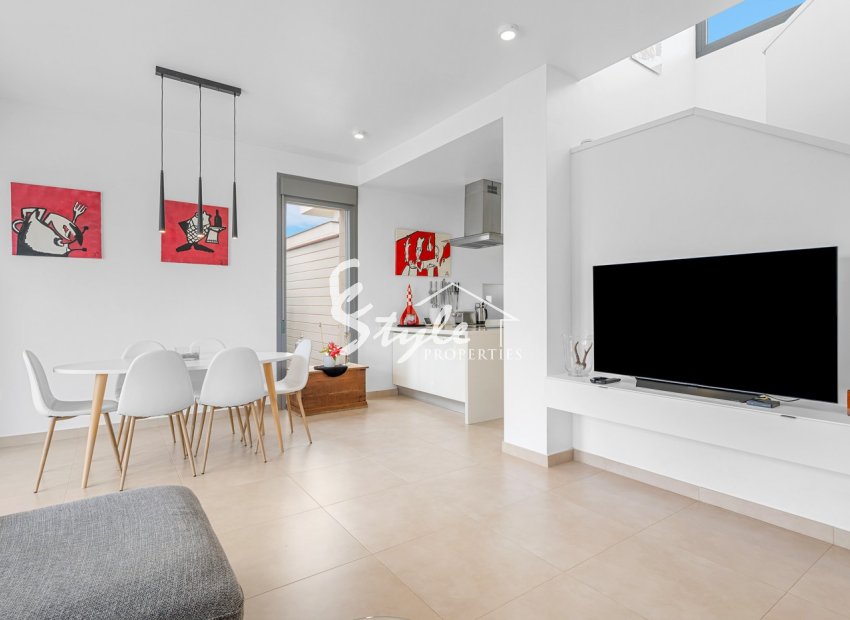 Resale - Villa - Orihuela Costa  - Vistabella Golf