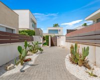 Resale - Villa - Orihuela Costa  - Vistabella Golf
