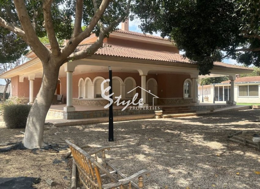 Resale - Villa - Orihuela
