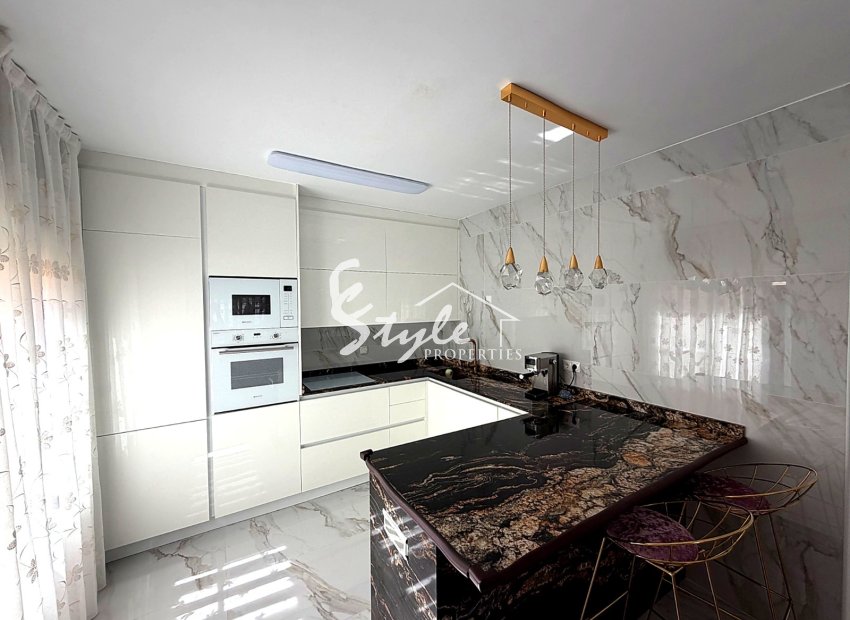 Resale - Villa - Pilar de la Horadada - La Torre De La Horadada