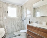 Resale - Villa - Pinar De Campoverde