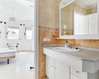 Resale - Villa - Pinar De Campoverde