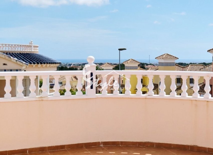 Resale - Villa - Pinar De Campoverde