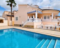 Resale - Villa - Pinar De Campoverde