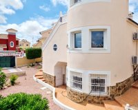 Resale - Villa - Pinar De Campoverde