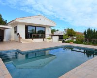 Resale - Villa - Pinar De Campoverde