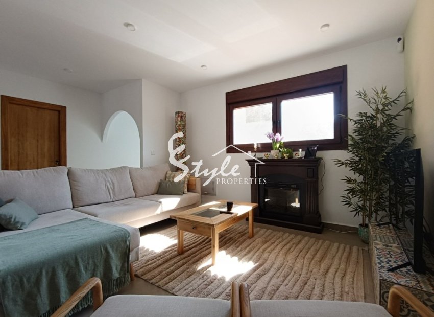 Resale - Villa - Pinar De Campoverde