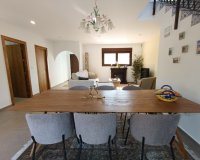 Resale - Villa - Pinar De Campoverde