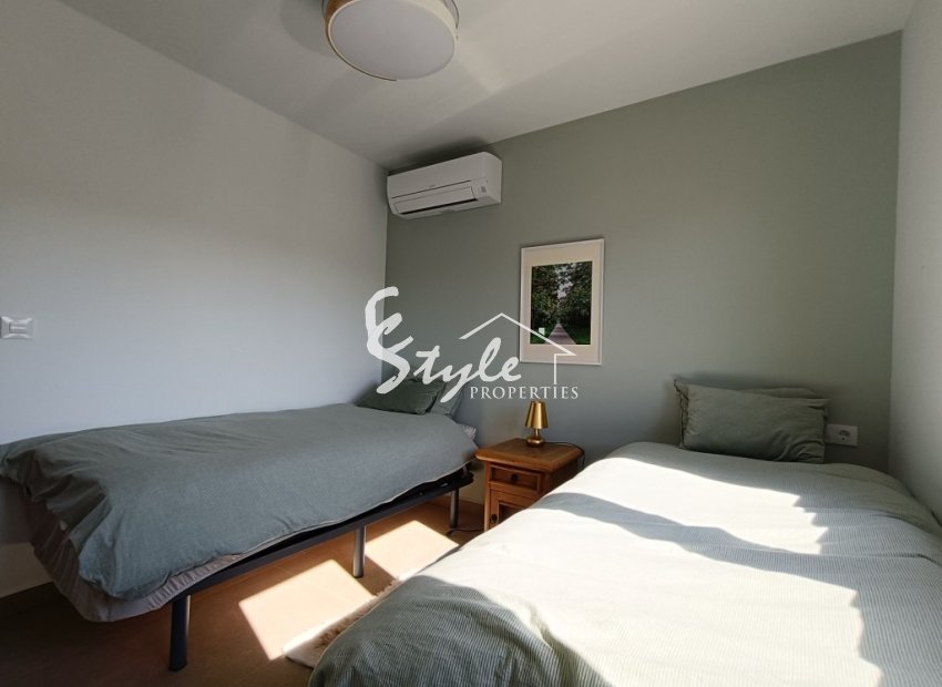 Resale - Villa - Pinar De Campoverde