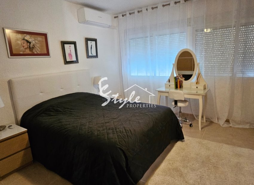 Resale - Villa - Pinar De Campoverde