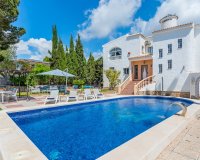Resale - Villa - Pinar De Campoverde
