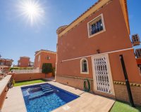 Resale - Villa - Playa Flamenca - Sportcentre