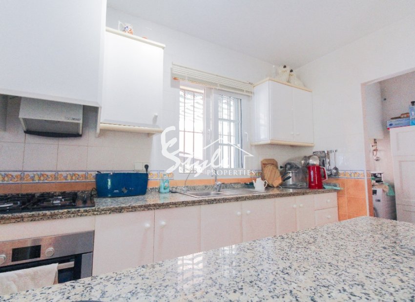 Resale - Villa - Playa Flamenca