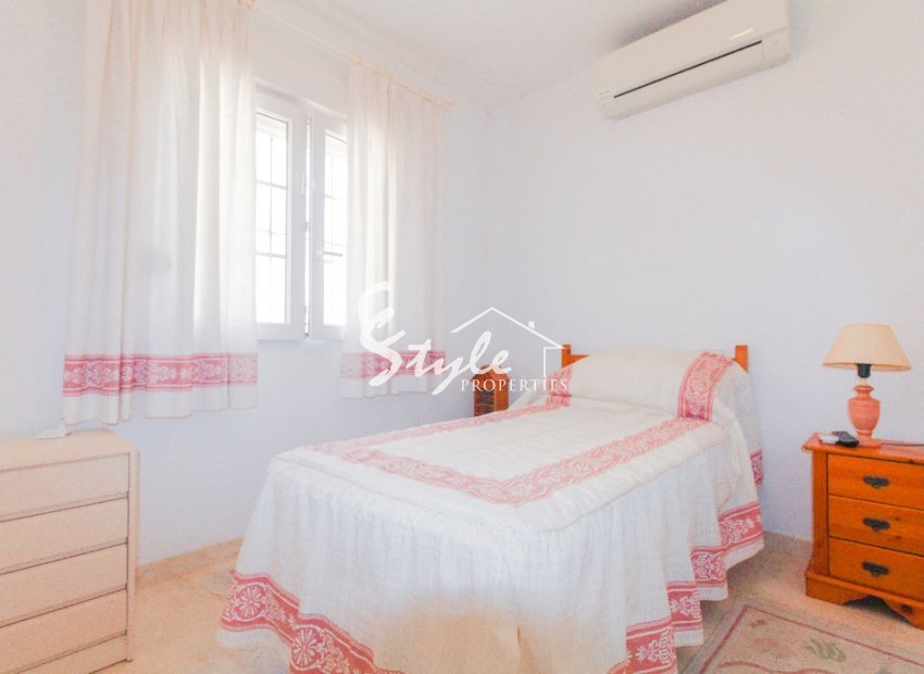 Resale - Villa - Playa Flamenca