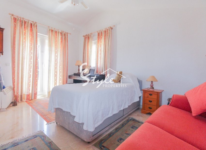 Resale - Villa - Playa Flamenca