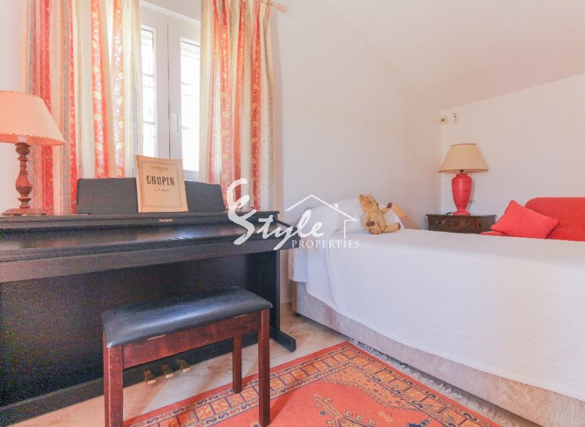 Resale - Villa - Playa Flamenca