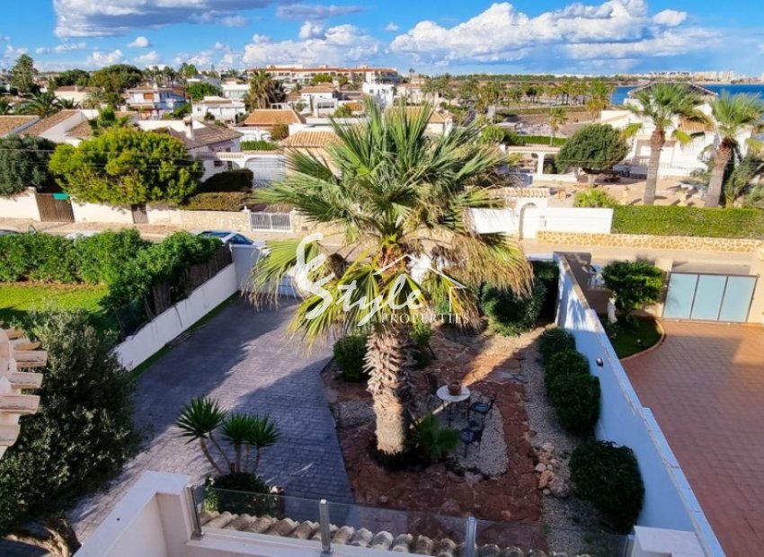 Resale - Villa - Playa Flamenca