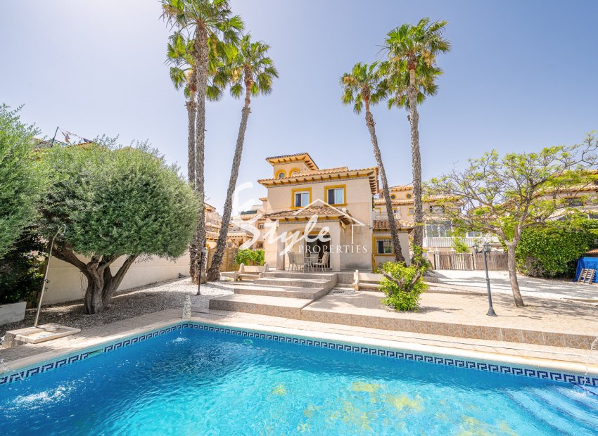 Resale - Villa - Playa Flamenca