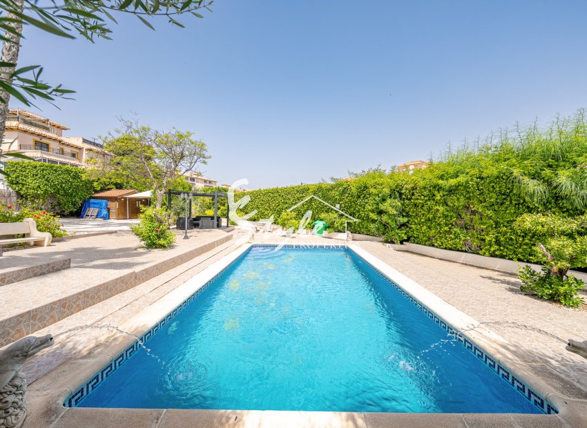 Resale - Villa - Playa Flamenca