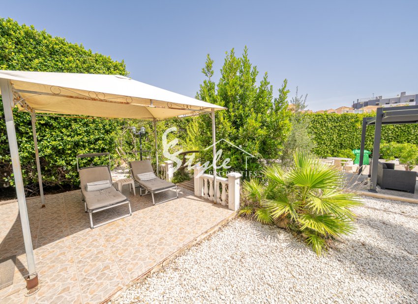 Resale - Villa - Playa Flamenca