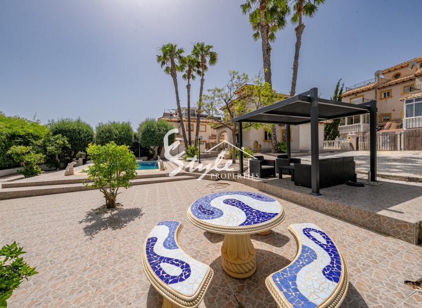 Resale - Villa - Playa Flamenca