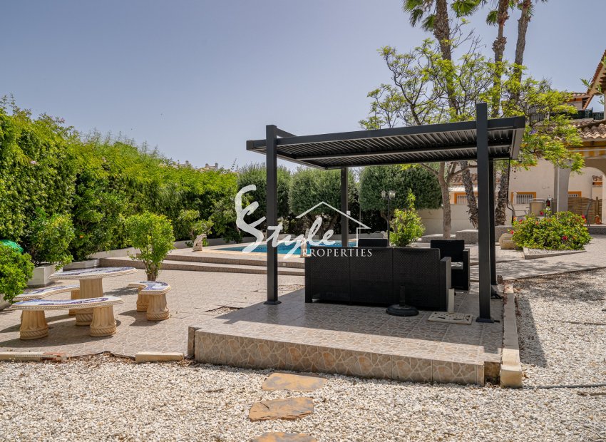 Resale - Villa - Playa Flamenca